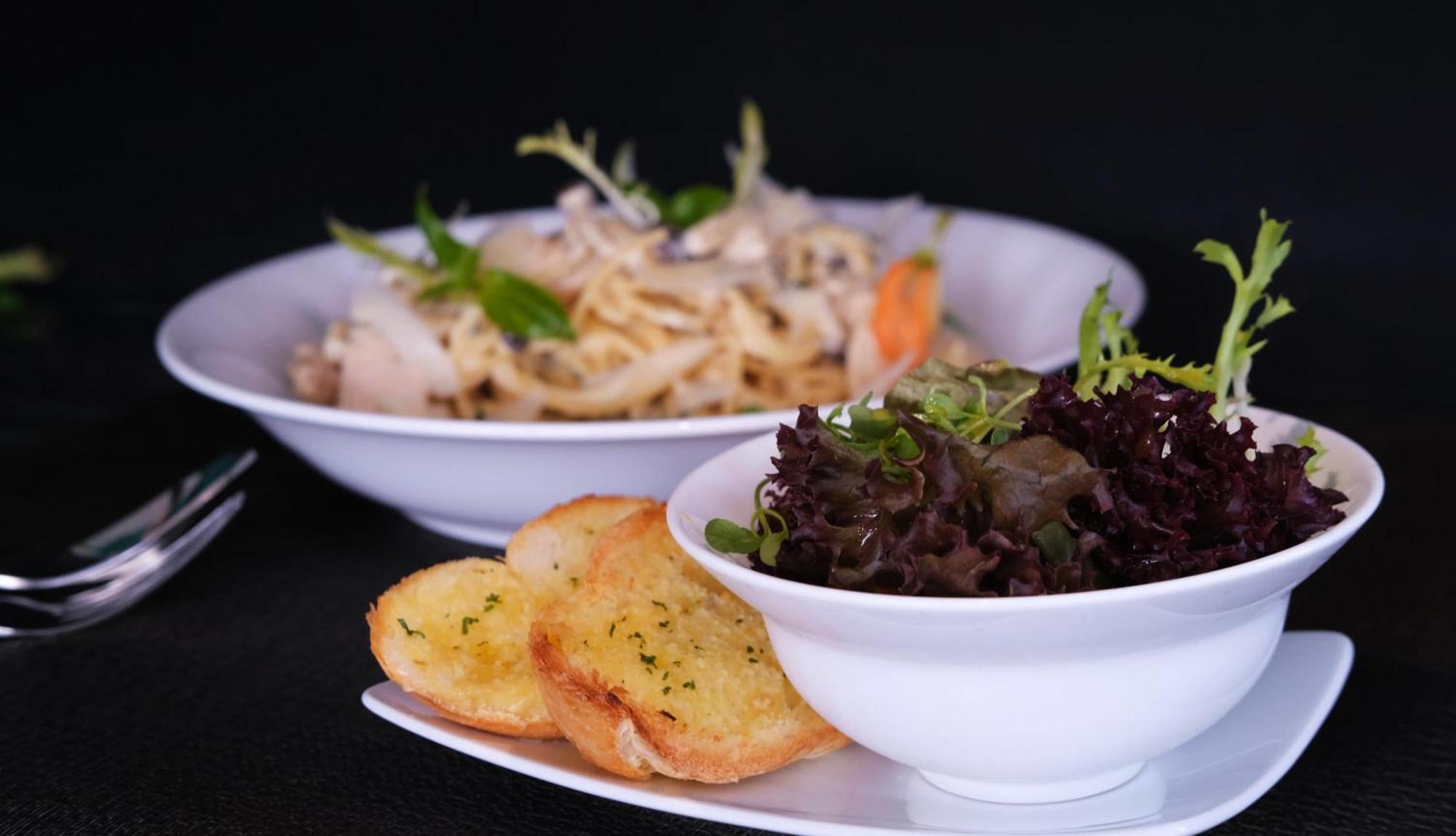 The Bloom Classic - Hotel And Bistro Ханой Экстерьер фото